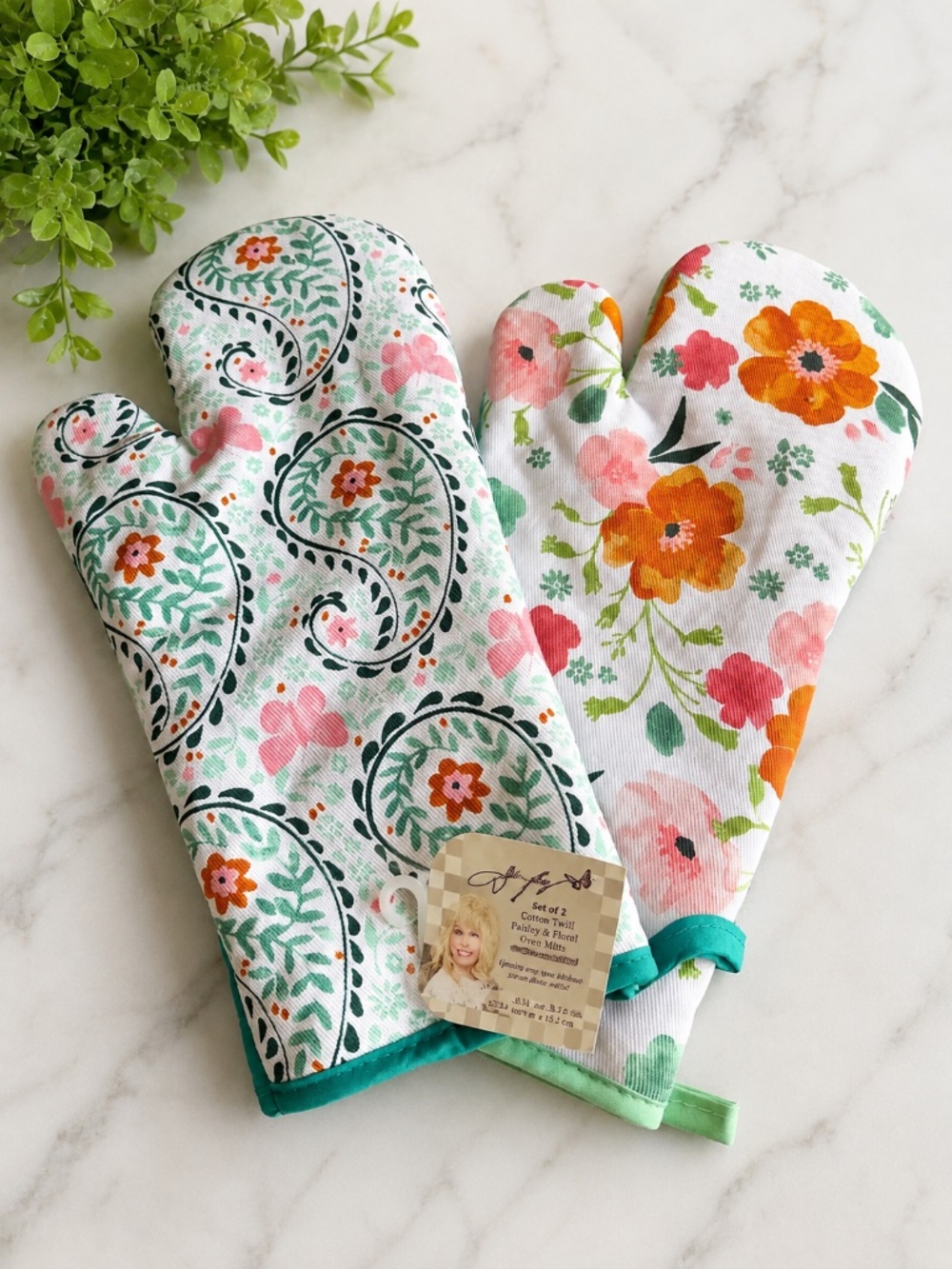 Dolly Paisley & Floral Oven Mitts, Set of 2